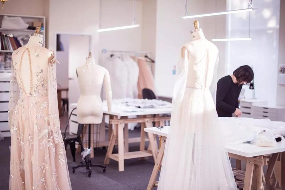 nvxiot Sexy Bridal Tulle Robes Long Sheer Women Maternity Dress for Photography See Through Chic Dressing Gowns for Photoshoot