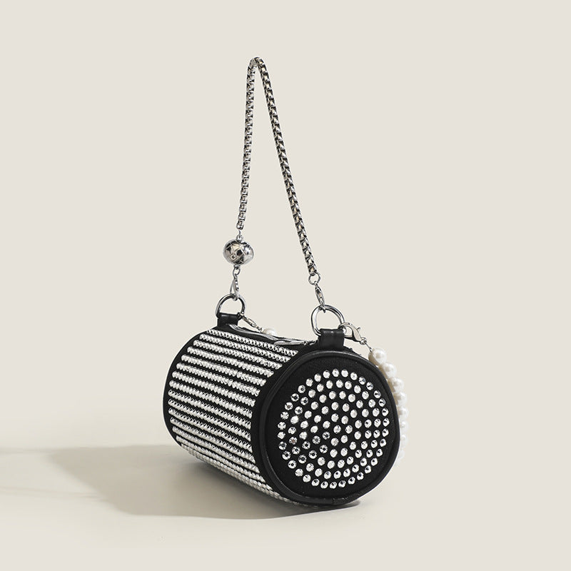2025 Korean version of the new women's bag niche design shoulder chain bag, women's oblique span pearl willow nail bag
