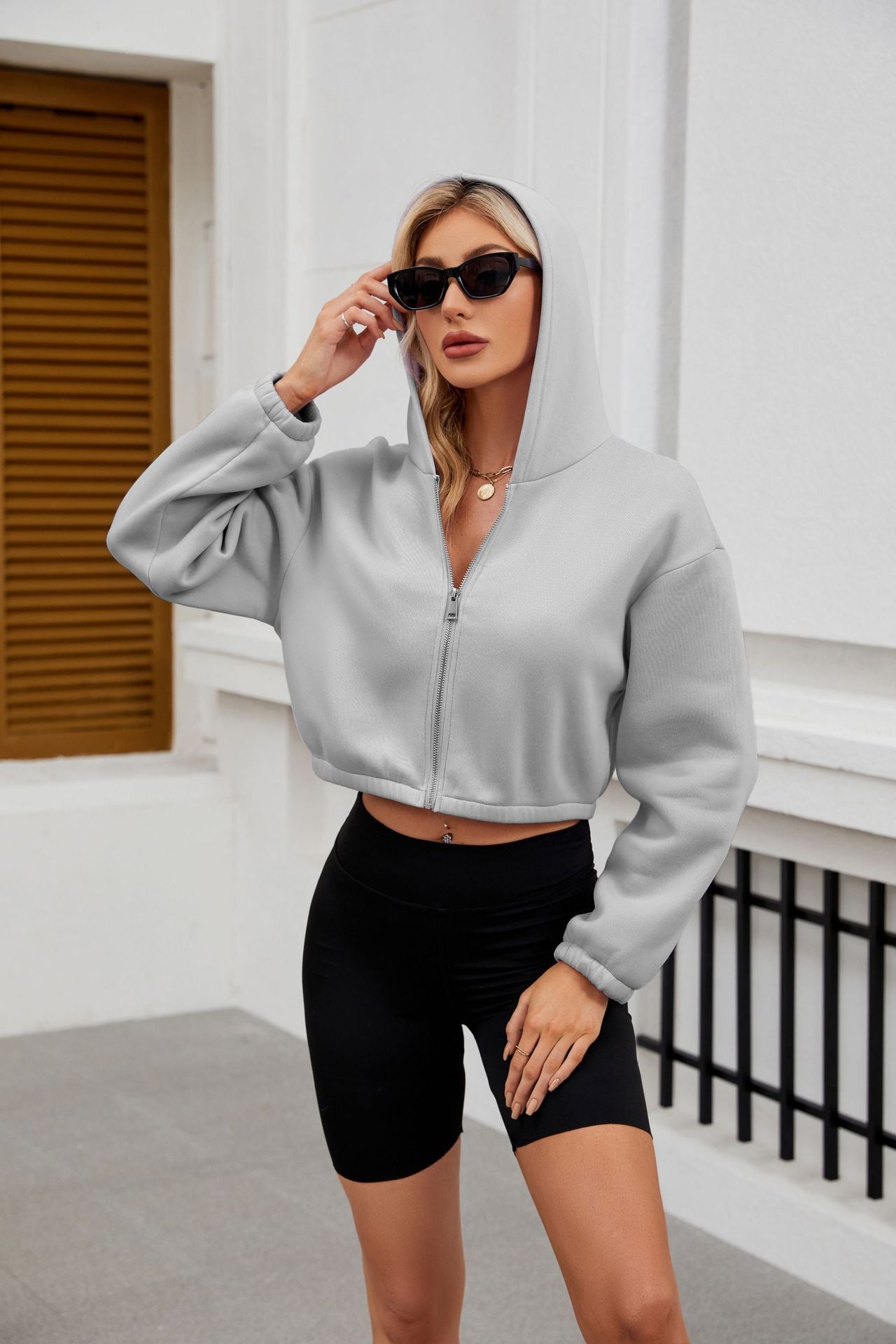 2025 Popular, , New autumn and winter new fashion zipper hooded solid color short long-sleeved sweater women