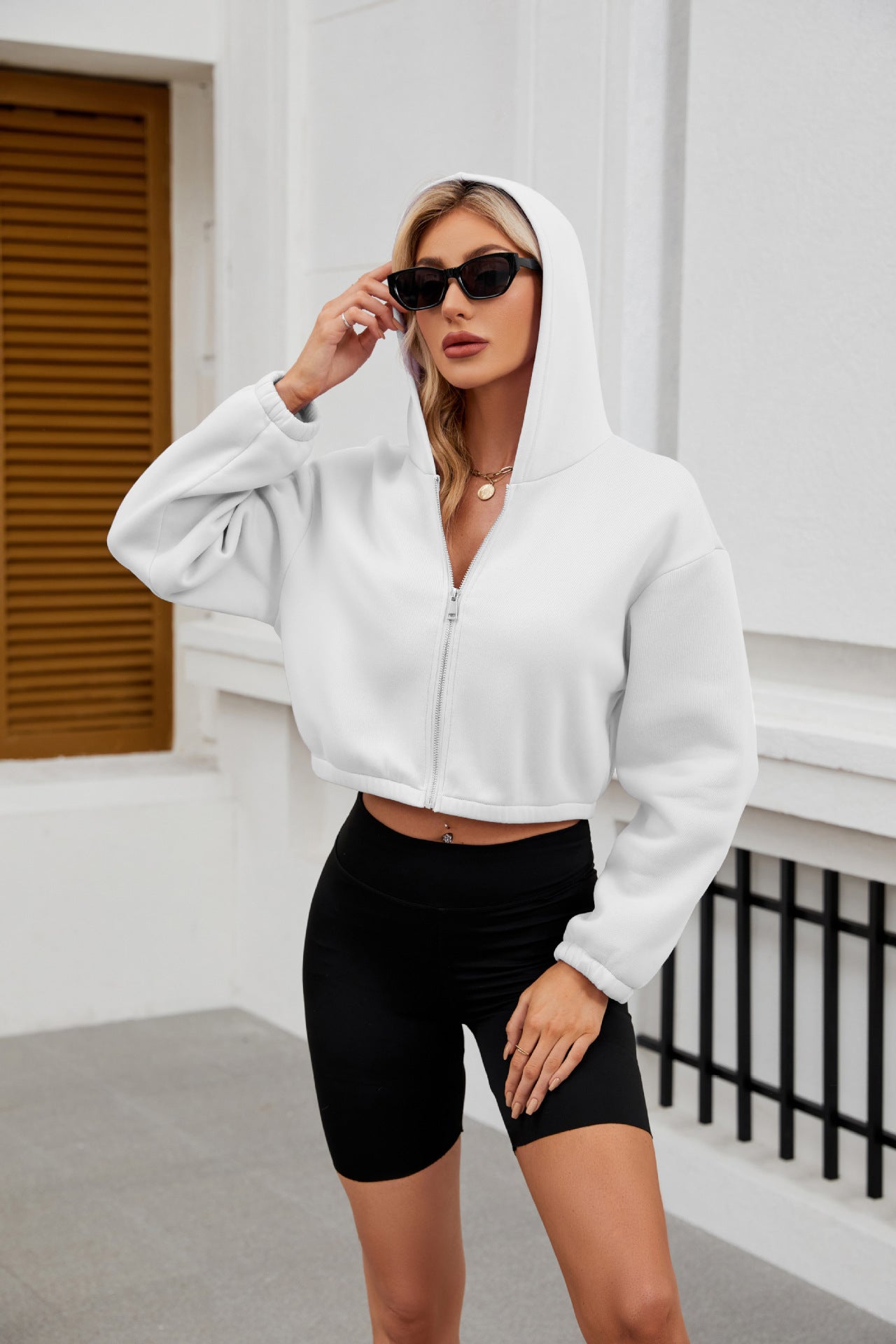 2025 Popular, , New autumn and winter new fashion zipper hooded solid color short long-sleeved sweater women
