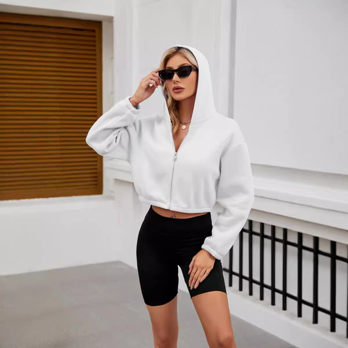 2025 Popular, , New autumn and winter new fashion zipper hooded solid color short long-sleeved sweater women