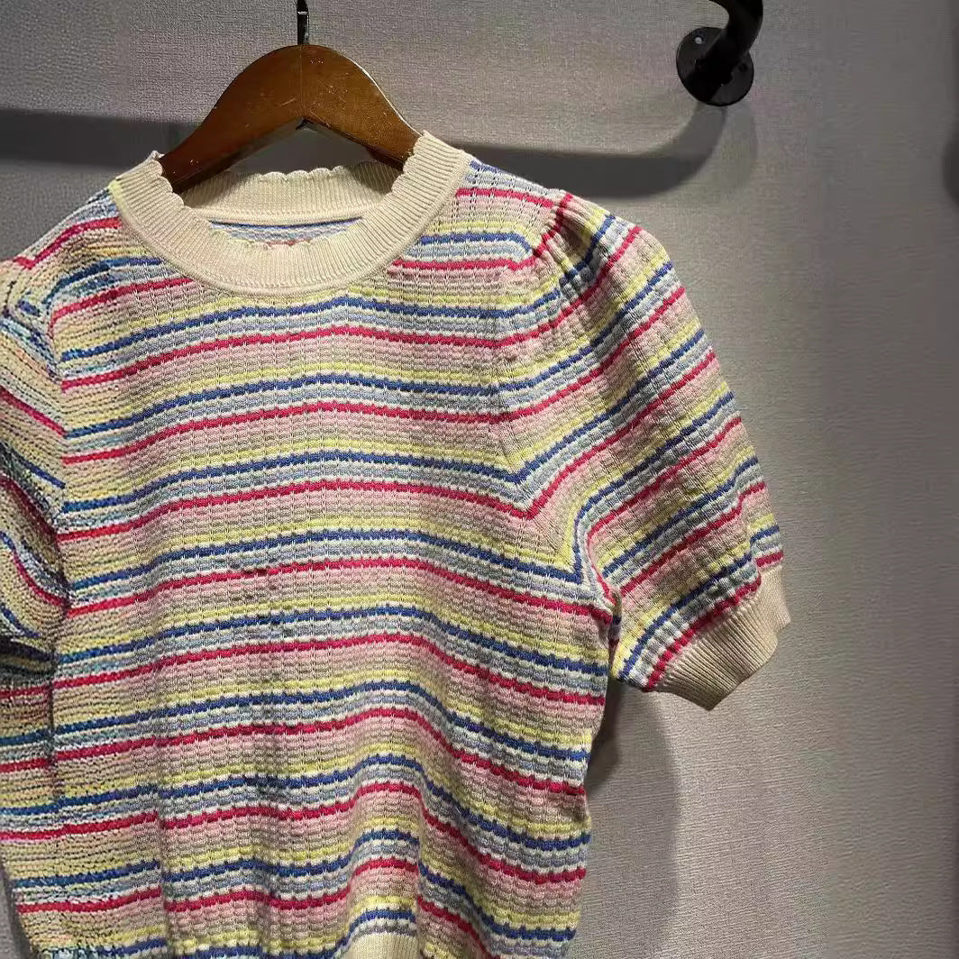 2025 Knitted Short Sleeve Summer OS Scaled Edge Crew Neck Skinny Rainbow Edge Bubble Sleeve Sweet Knitted Sweater Top