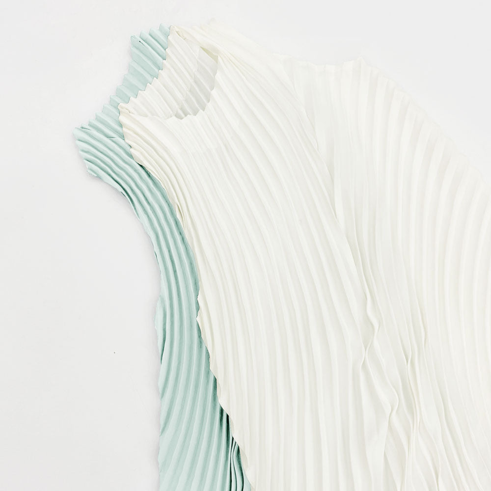 Irregular dress women's spring and summer new temperament slim fit sleeveless pleated dress