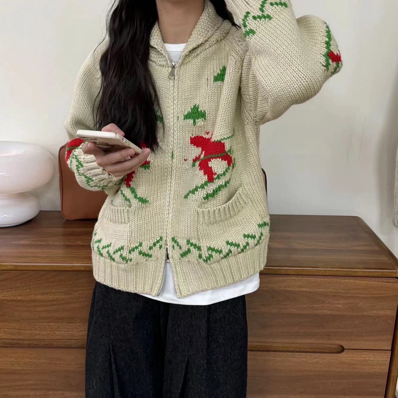 2025 Fever~ 24 years old autumn and winter new lazy wind lapel jacquard jacket casual versatile knitted cardigan jacket women