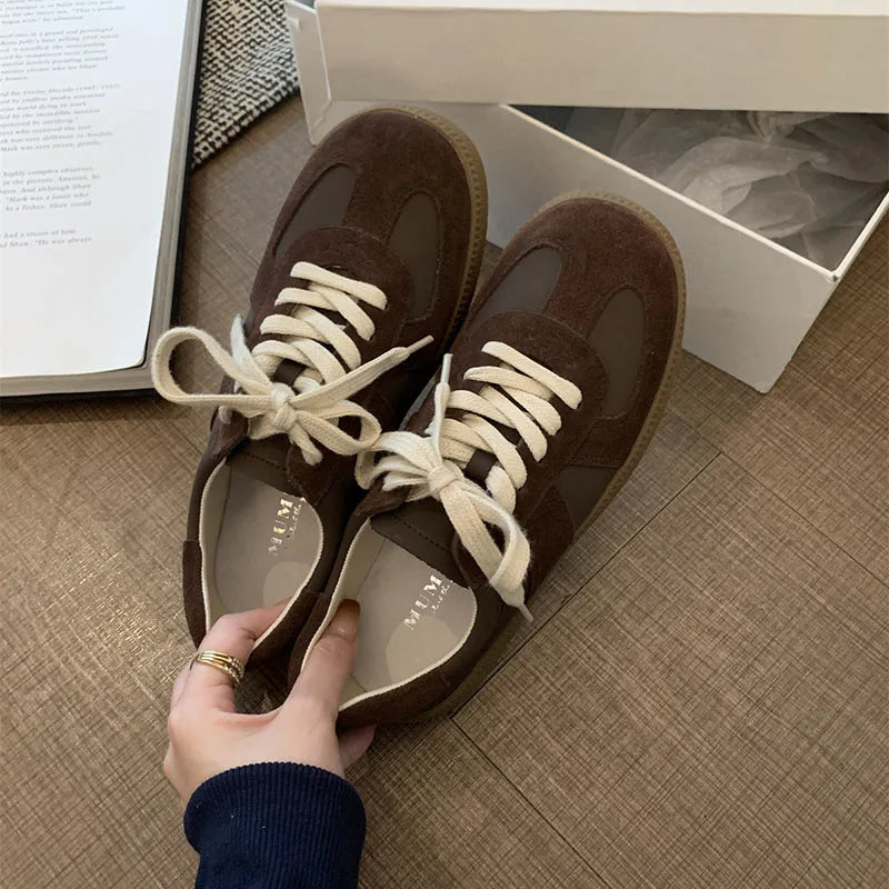 MAQIME - 2024 Students Mid-cut Running Sneakers Female Vulcanized Athletic Suede Skate Shoes Comfortable Walking Feewear for Teenagers