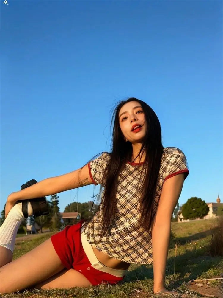 MQTIME - Spring and Autumn New Fashion Knitted Red Shorts Women Straight Barrel Spliced High Waist Wrapped Hip Spicy Girl Tight Hot Pants