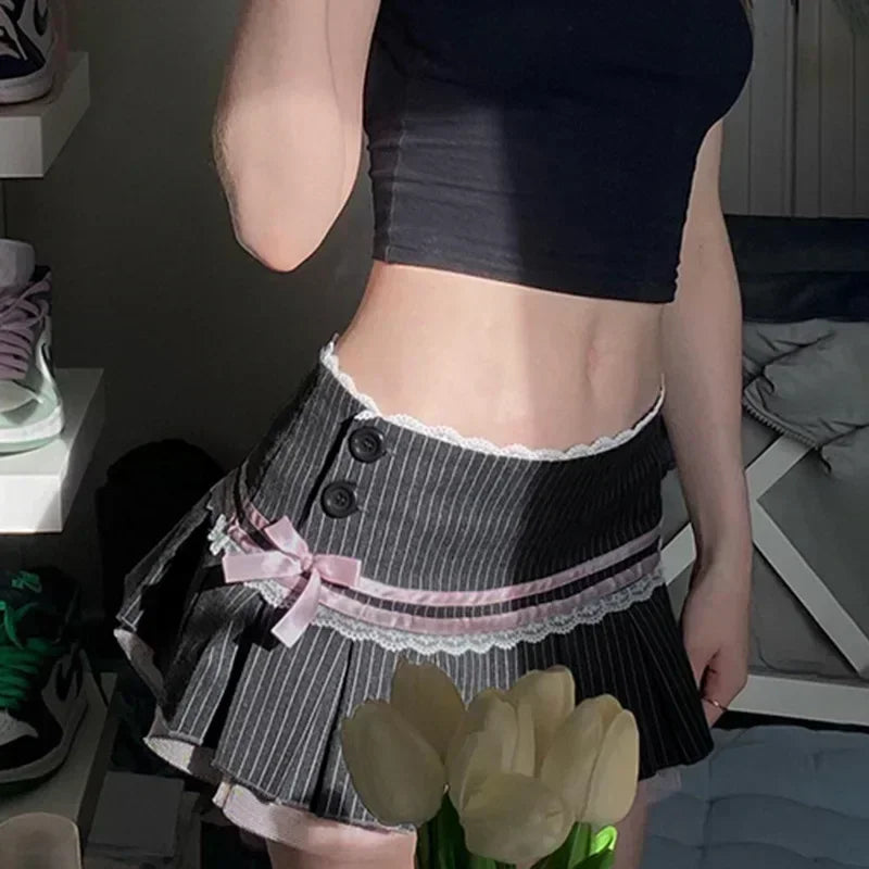 MQTIME - Vintage Black Plaid Stripe Pleated Skirt with Lace Bow Kawaii Skirts @E-girl 00s Fairycore 2000s Grunge Aesthetics Korean Cloth