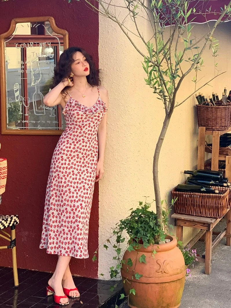 MQTIME - V-neck floral suspender long dress with French ruffle design for women, with a waistband and a slimming effect