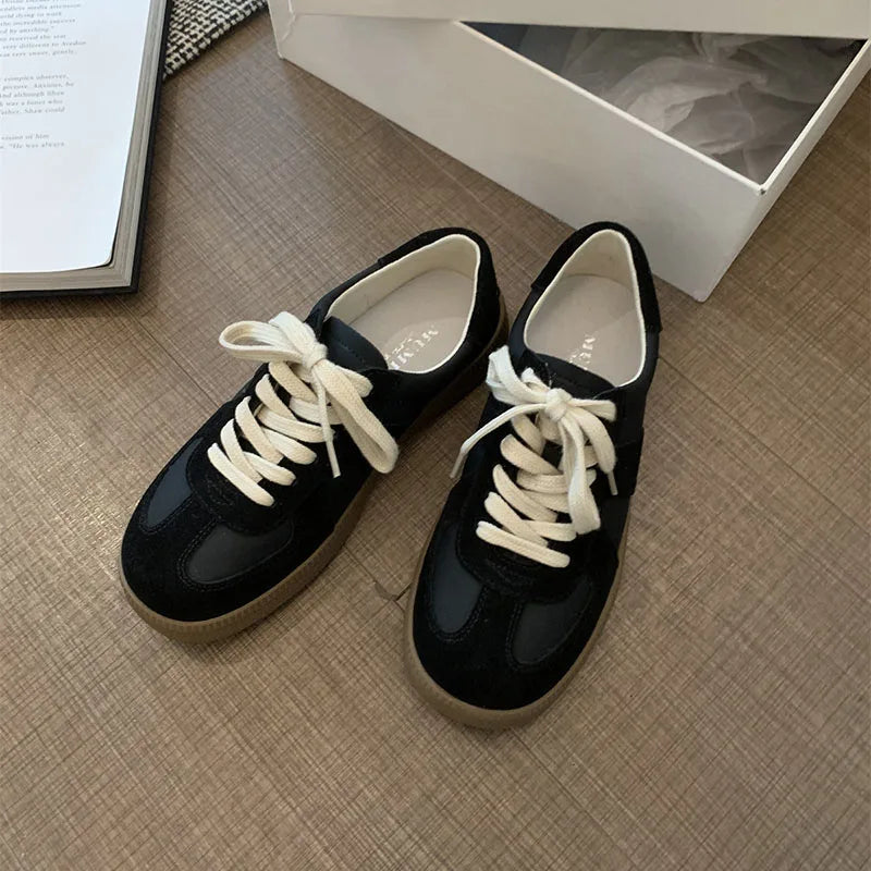 MAQIME - 2024 Students Mid-cut Running Sneakers Female Vulcanized Athletic Suede Skate Shoes Comfortable Walking Feewear for Teenagers