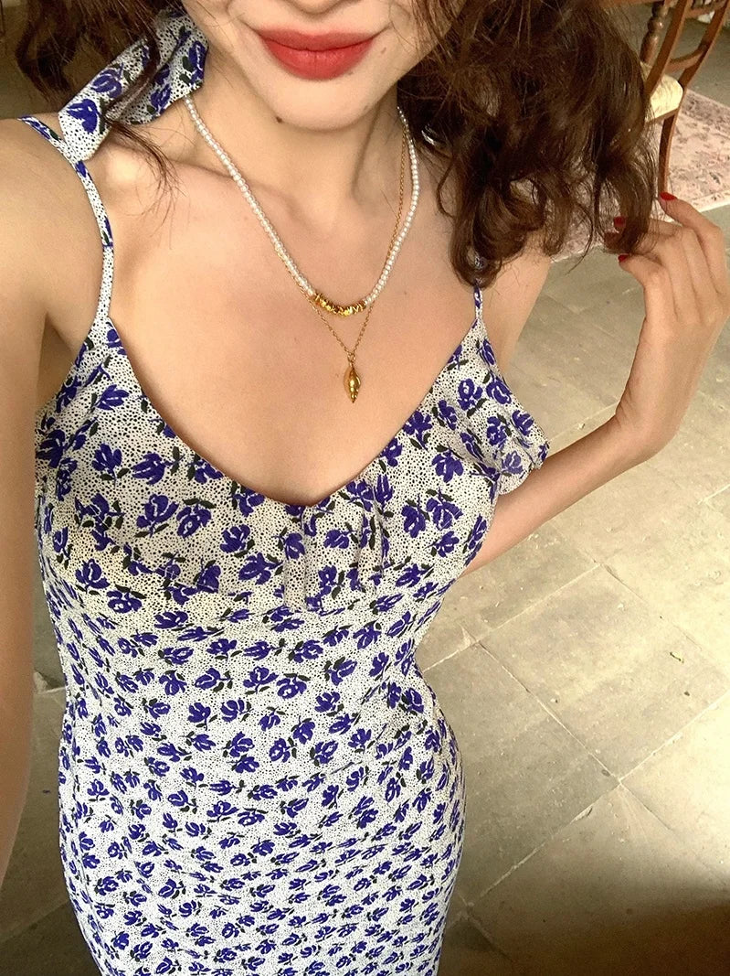 MQTIME - V-neck floral suspender long dress with French ruffle design for women, with a waistband and a slimming effect