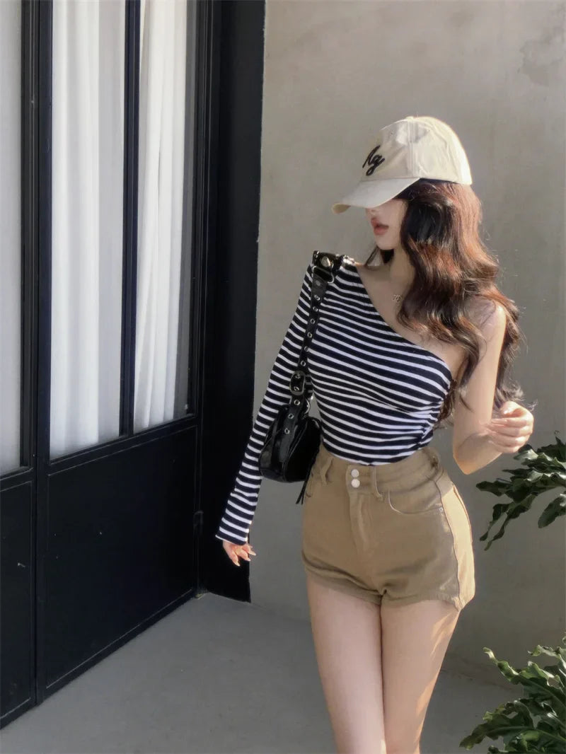 nvxiot - 2024 new black and white striped chest, large waist, pure desire for slim fit, single T-shirt, asymmetrical long sleeved top