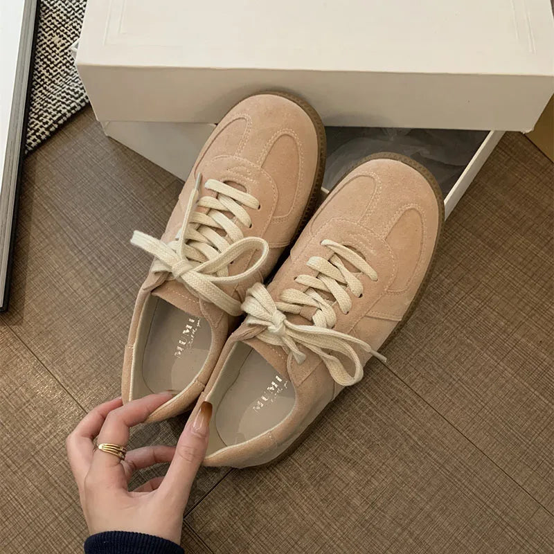 MAQIME - 2024 Students Mid-cut Running Sneakers Female Vulcanized Athletic Suede Skate Shoes Comfortable Walking Feewear for Teenagers