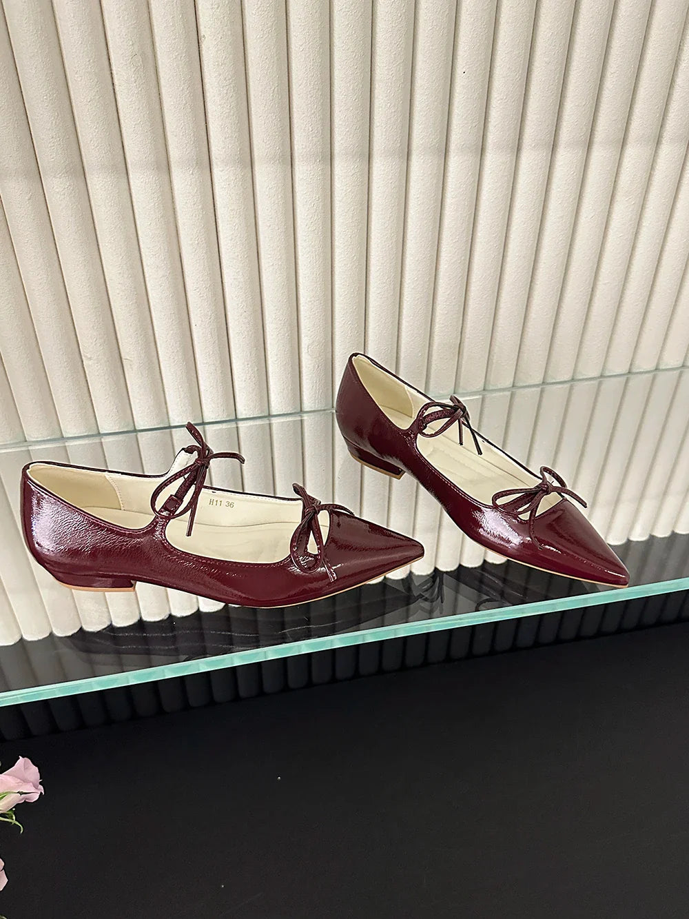 nvxiot Pointed Toe Women Loafers Fashion Bow Design Shallow Slip On Black White Red Gold 2024 New Arrivals Caual Size 35-39 Party Pumps