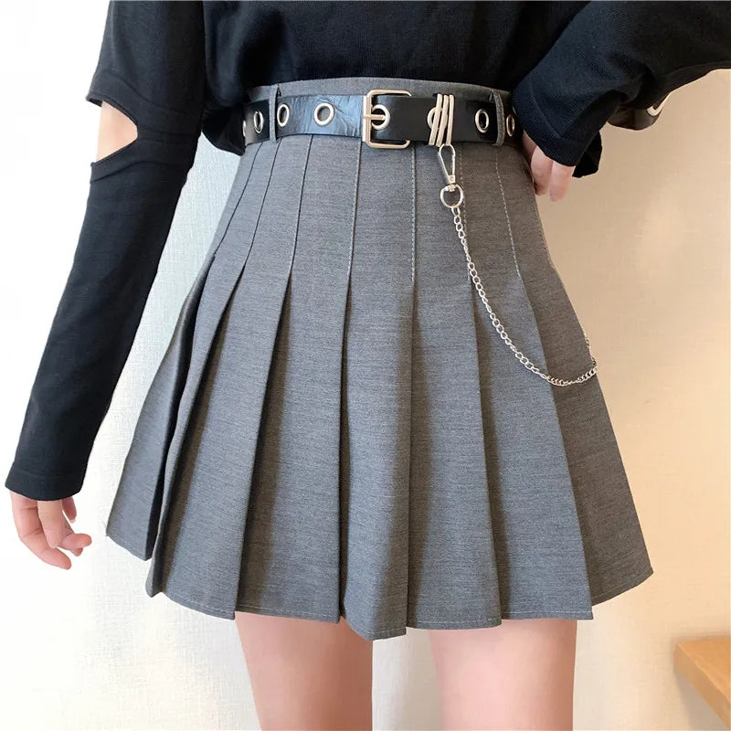 nvxiot  -  Black pleated skirt for women's Spring and Autumn 2024 new design with a chain A-line skirt, high waisted short skirt