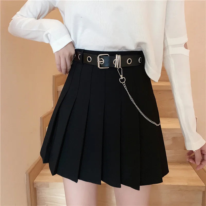 nvxiot  -  Black pleated skirt for women's Spring and Autumn 2024 new design with a chain A-line skirt, high waisted short skirt