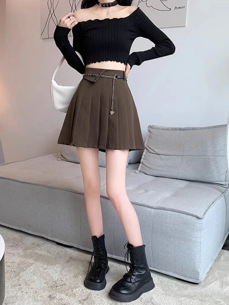 nvxiot  -  Black pleated skirt for women's Spring and Autumn 2024 new design with a chain A-line skirt, high waisted short skirt