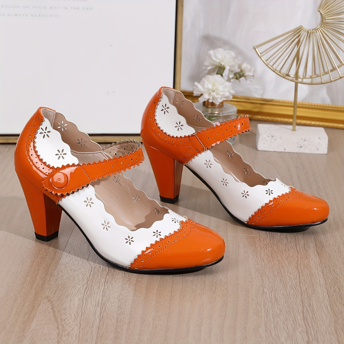 Women's Two Tone Pumps, Hollow Out Flower Shaped Block High Heels, All-Match Retro Dress Shoes for Koningsdag/King's Day