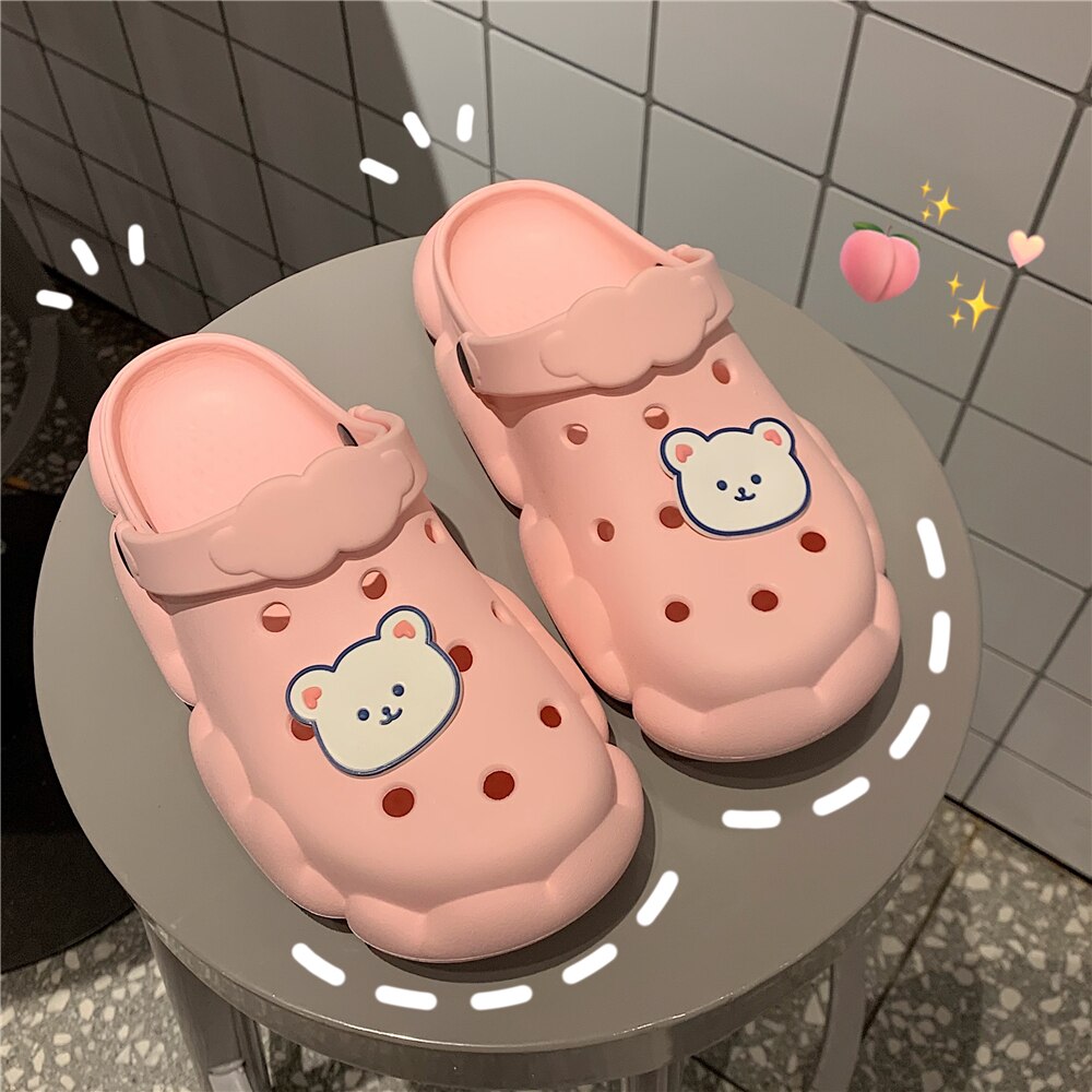 Summer Slippers for Beach DIY Hole Shoes Cartoon Bear Women's Shoes Antislip Soft Cloud Sole Holiday Female Flipflop Sandals