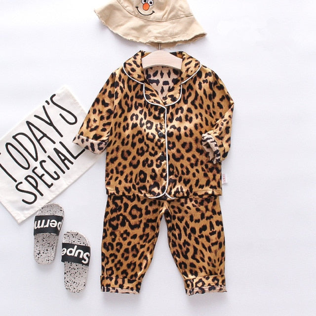 Children's Pajamas Set Baby Boy Girl Clothes Summer Sleepwear Set Kids Cartoon Printed Tops+Shorts Toddler Clothing Sets